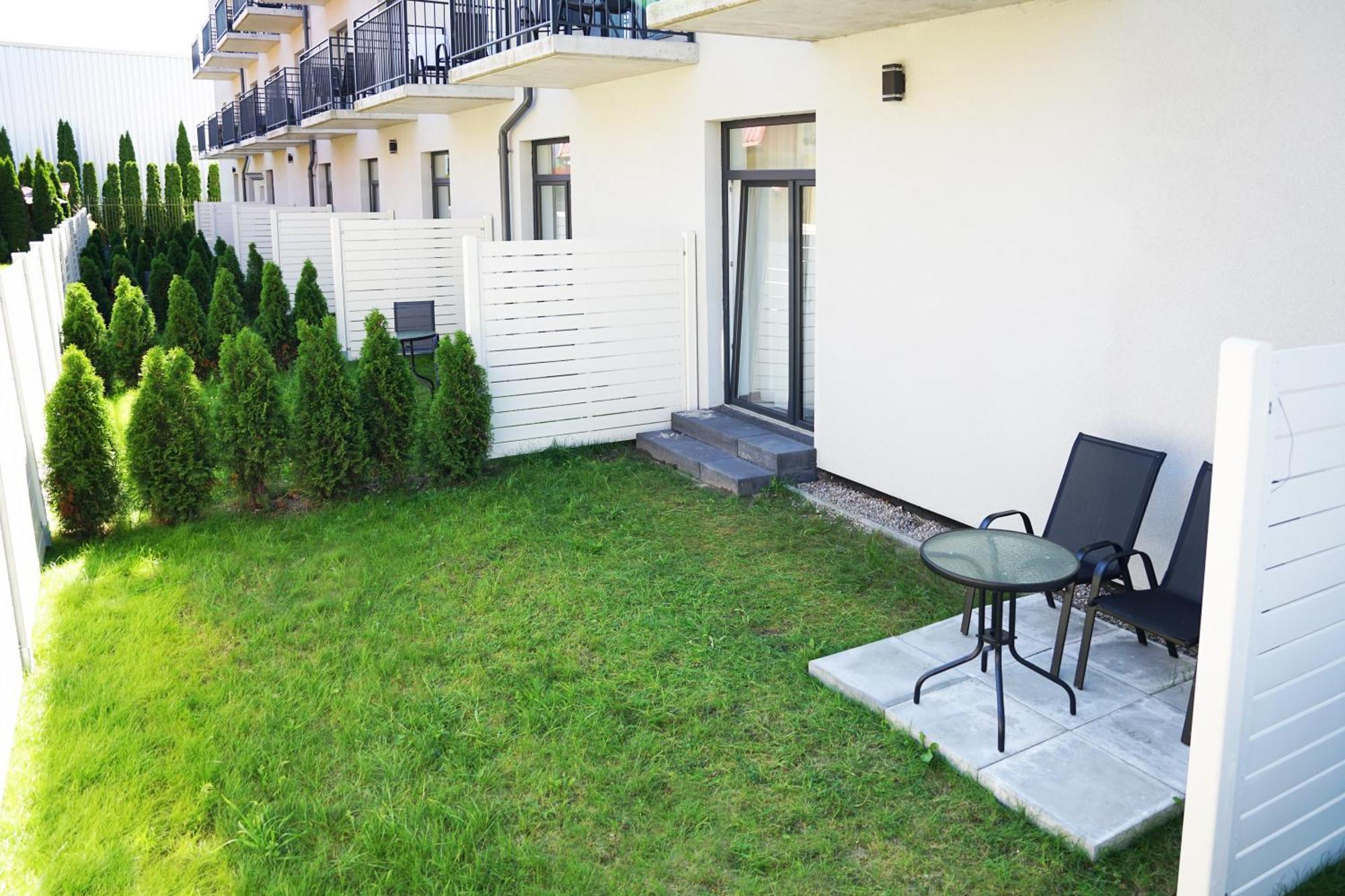Ind.U Apartamenty 코워브제크 외부 사진